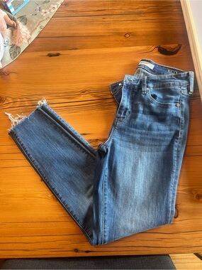 Liverpool Women’s Skinny Jeans in Medium Blue with Frayed Hem